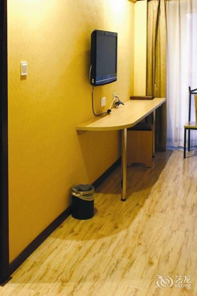 Shenyang Pangjiang Hotel エクステリア 写真